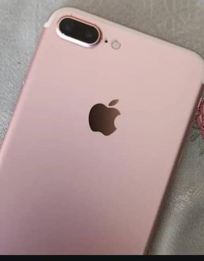 iphone 7 plus 128 GB my WhatsApp number 03 25 022 67 56