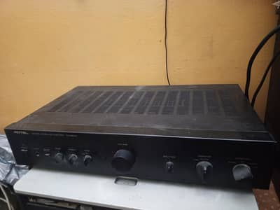 Rotel  sterio integrated amp