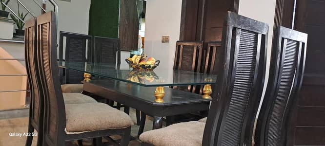 8 Seater Wodden Dining Table
