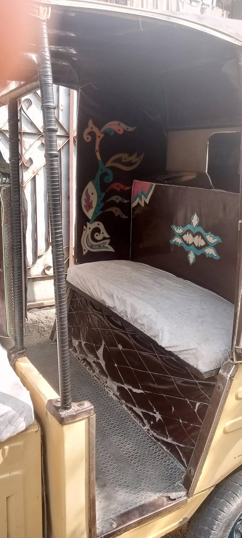 سازگار رکشہ 2019 ماڈل برائے فروخت – اچھی کنڈیشن 3