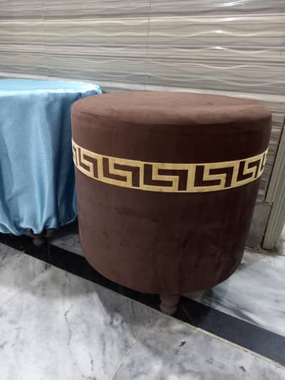 Sitting stool 4 piece pair hay 0,3,1,3,4,1,1,6,9,8,4 Good condition