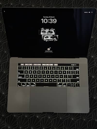 Macbook Pro 2018 15 Inch