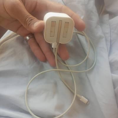 genuine leed  adapter