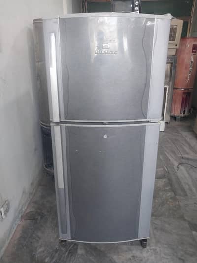 40000 Fridge for salle soan garden Contact number 0305 5000832
