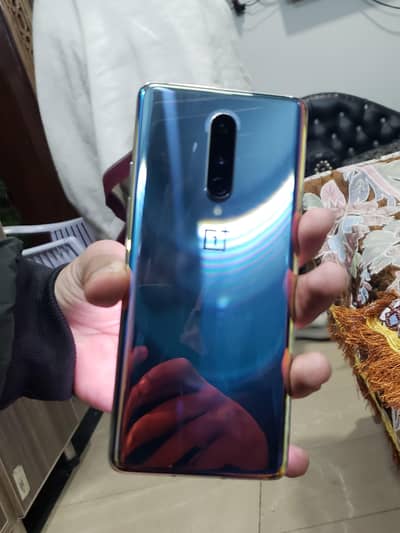 one plus 8 disply pr line hay