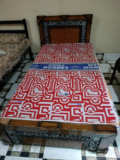 Single Bed Wooden with Mattress in Good Condition for Sale