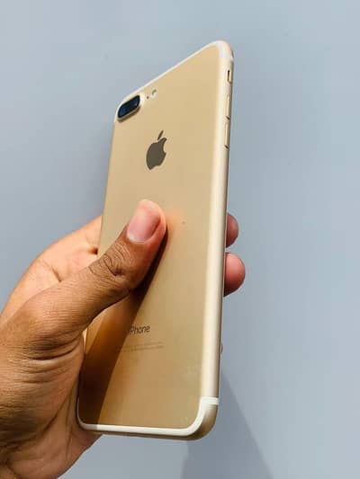 Iphone 7puls 128 GB my WhatsApp number 0329-38-19-821
