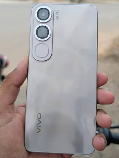 Vivo Y200
