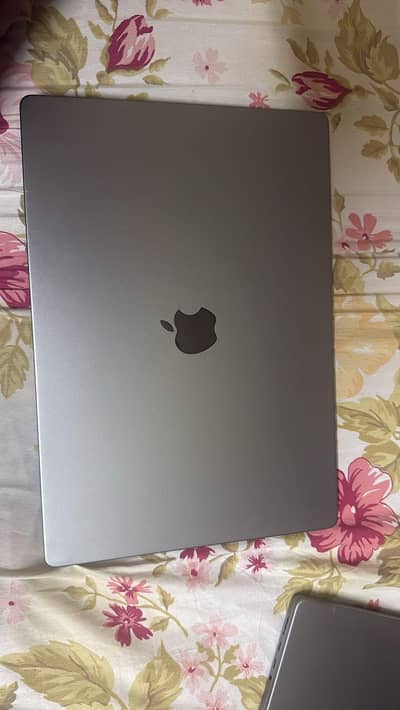 Apple MacBook Pro m1 16inch iCloud lock brand-new condition