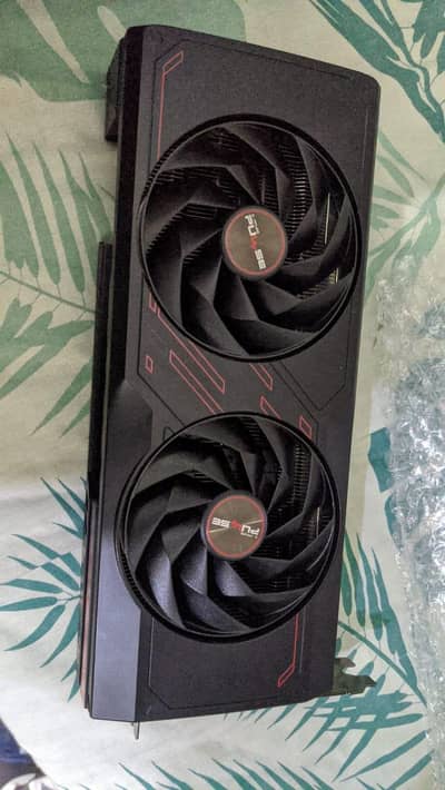 rx 7700xt 12gb