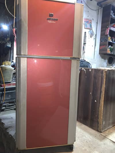 Dawlance frig good condition bilkul OK