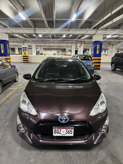 Toyota Aqua hybrid 2015