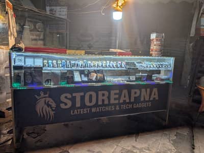 Glass Display Counter for Watches & Mobile Accessories – 7ft