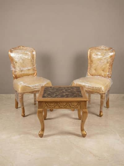 2 Chinyoti and a table set