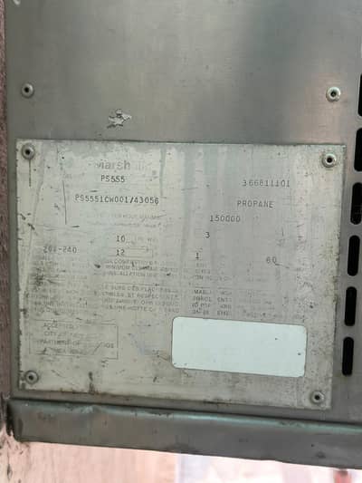 Middle by Marshal oven 32"