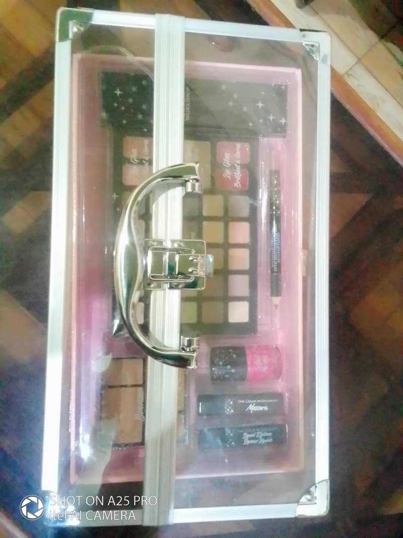 makeup box 2