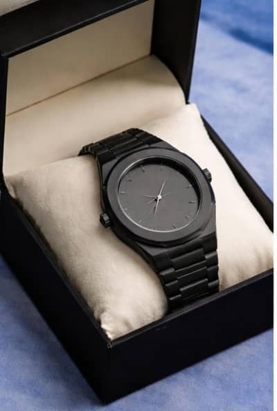 BLACK ARABIC AURA WATCH