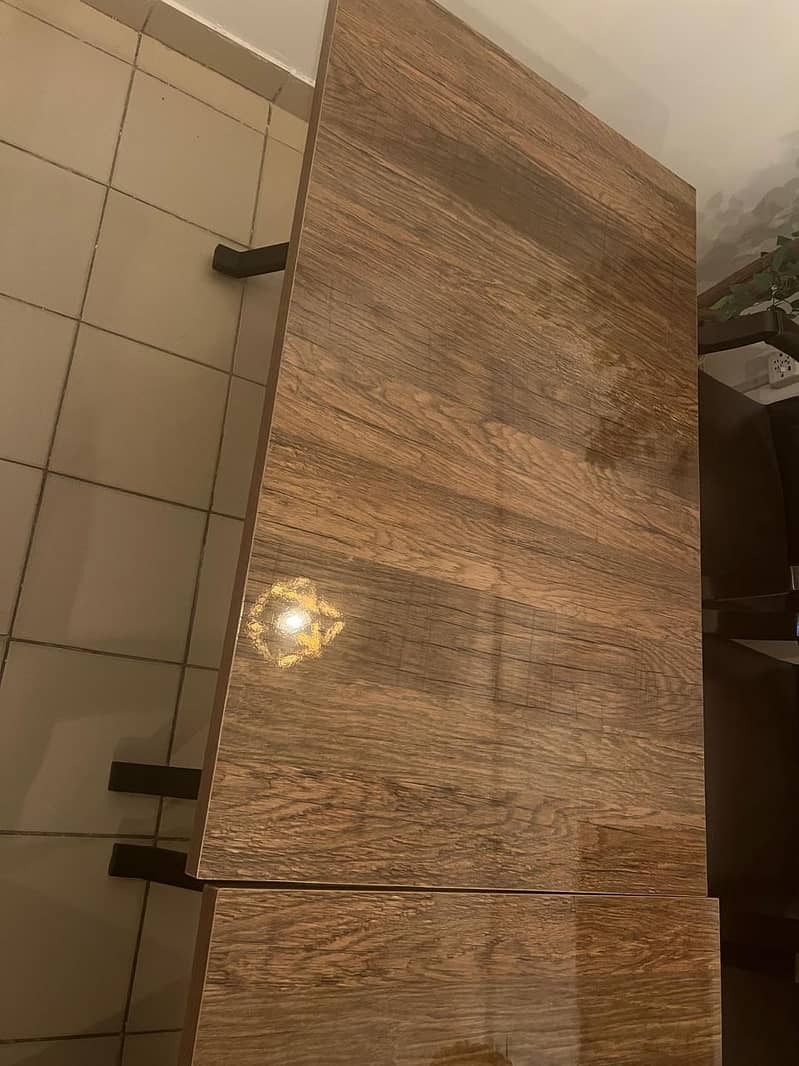 Tables 0