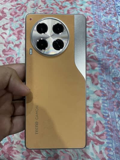 Tecno camon30 16/256