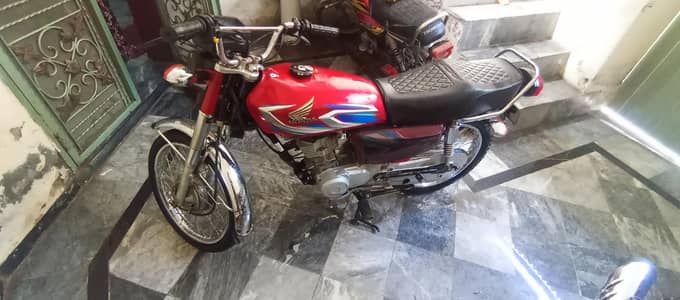 HONDA 125 2021/2022 MODEL RED  . . .