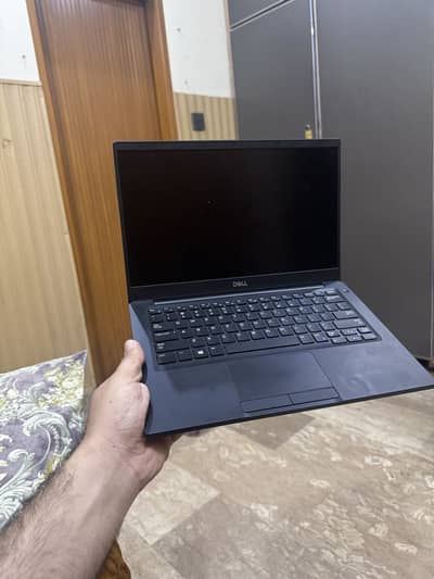 Dell Latitude 7390 core i5 8th generation touch screen