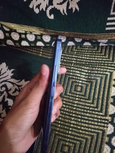 8+8 gb ram 256 gb momery