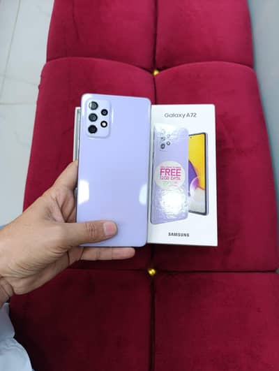 Samsung A72 , 8/128GB  with box
