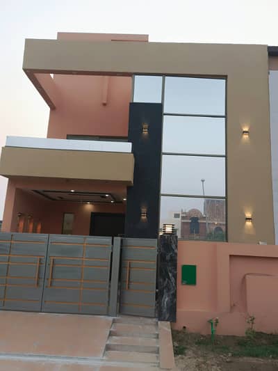 5 Marla Facing Park House in Bahria Nasheman