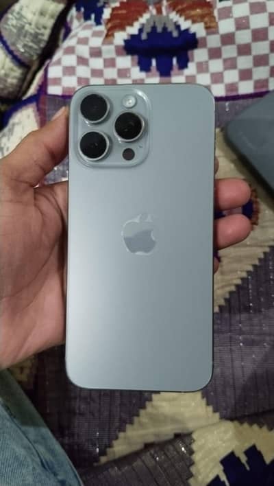 Iphone 15 pro max Natural Titanium 256GB JV 10/10 Condition