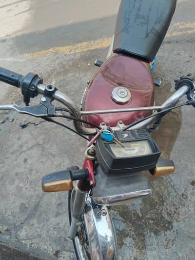 Honda CD 70 2022