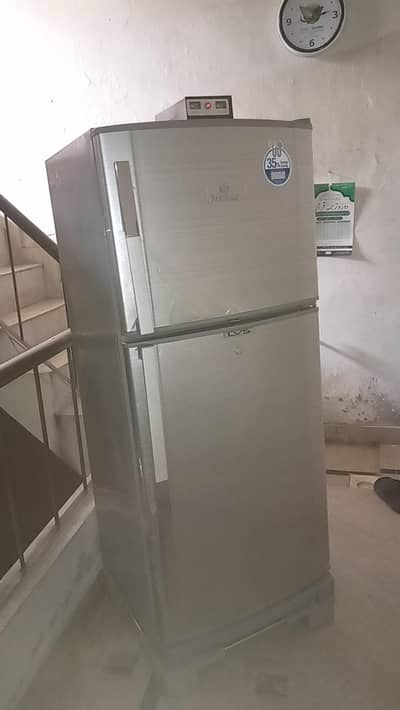 Fridge for sale in 48000