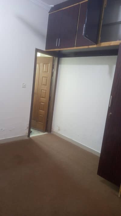 A beautiful and well maintained 2 bedroom flat is available for Rent