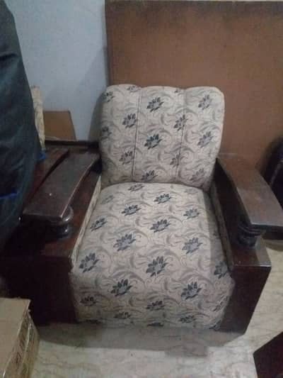 Solid Wood Made Sofa Set