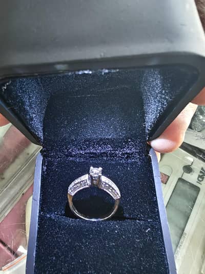 18k White Gold Ring With 0.25mg Diamond