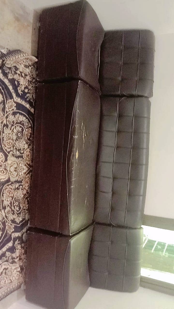 Used Sofa Set 1