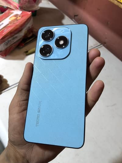 Tecno spark 20 Urgent sale