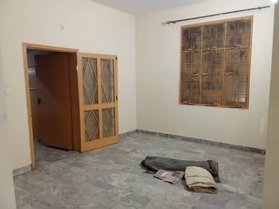 Upper Portion Available For Rent In Allama Iqbal Town Lahore