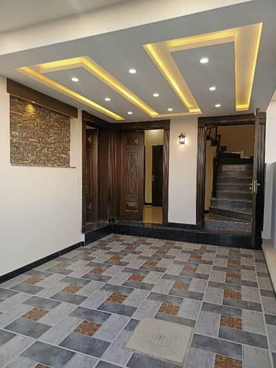 Brand New 5 Marla Double Storey House In Bahria Town Phase 8 For Rent At Good Location
