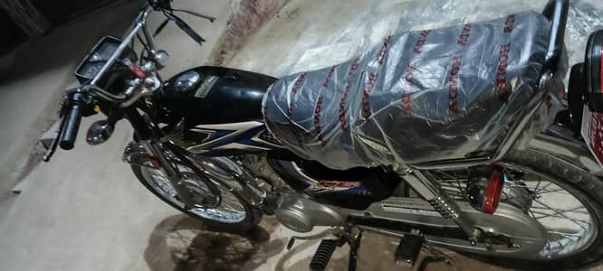 125 black in good brand condition