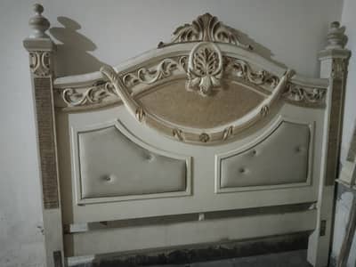 Deco Paint Bedroom Set for Sale – Second Hand – Good Condition