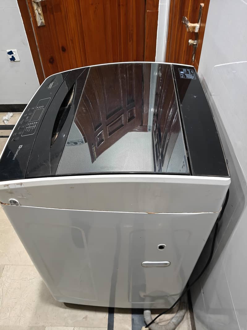 Dawlance fully automatic Washing Machine 3