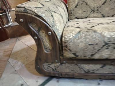 sofa cumbed in good condition  0,3,1,3,4,1,1,6,9,8,4