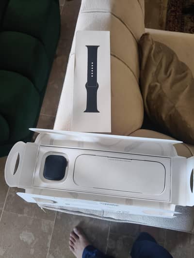 Apple watch series 10 42mm, box packed never used