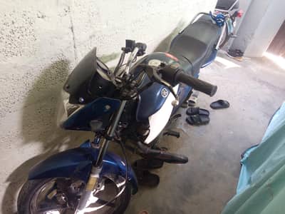 yamaha ybr good looking bike