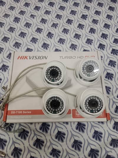 CCTV 4 Camara Analog/dvr Hik vision
