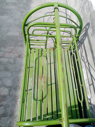 jhula beachna chata hoon