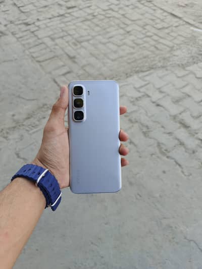 infinix hot 60pro plus only 20 days use