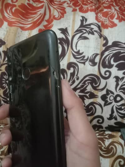 Tecno spark 4 10 by 8