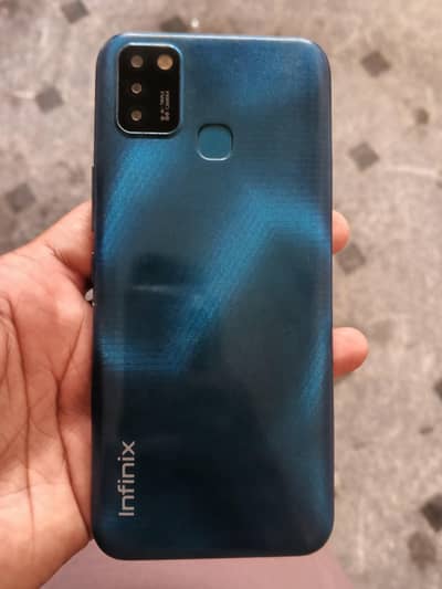 Infinix smart 6 64 gb urgent sell