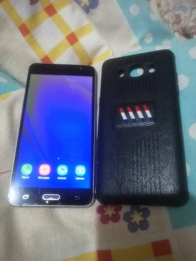 Samsung J5 is Available